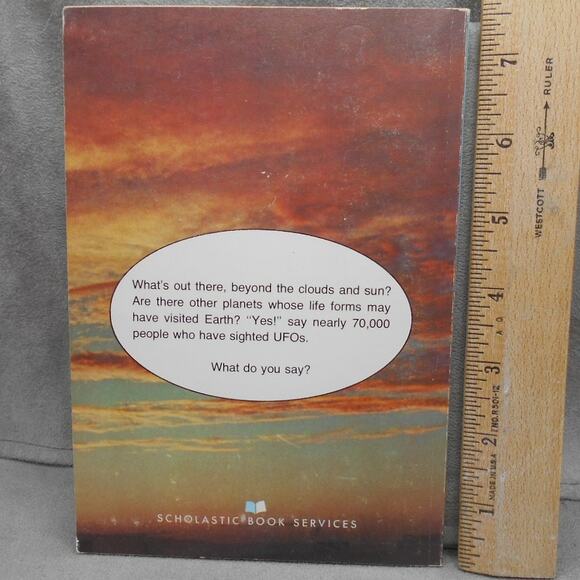 UFO Encounters Rita Golden Gelman & Marcia Seligson 1978 Scholastic Books - Picture 2 of 7
